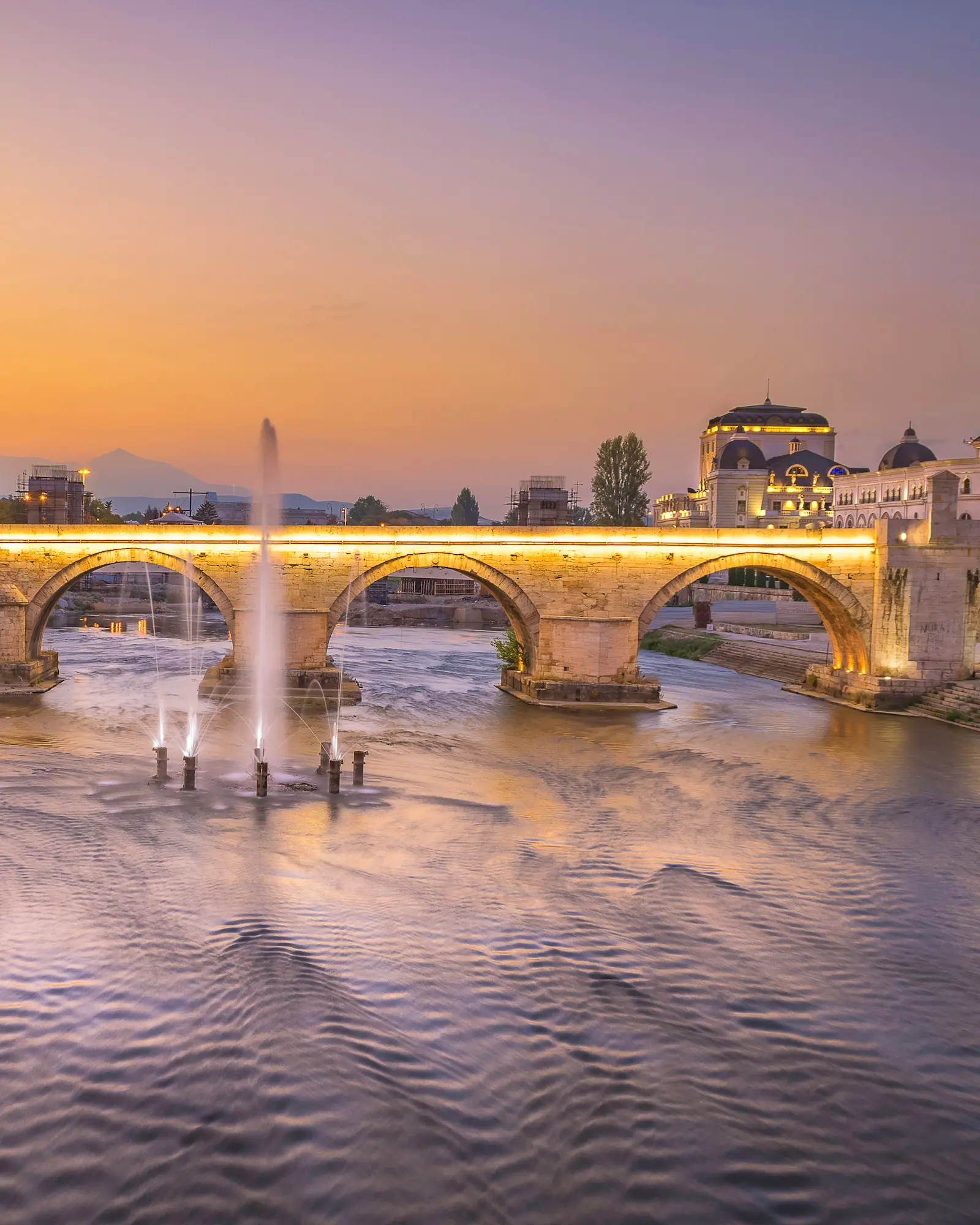 Камен Мост во Скопје на зајдисонце